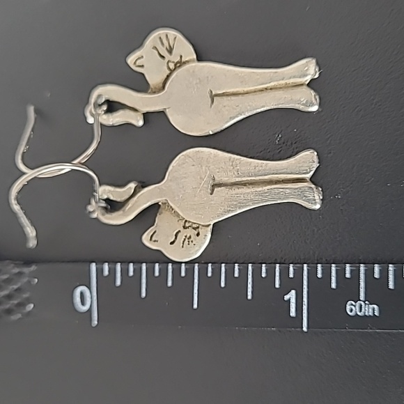 Vintage Chelsea Pewter dangle cat earrings, rare find, excellent condition - Picture 3 of 3